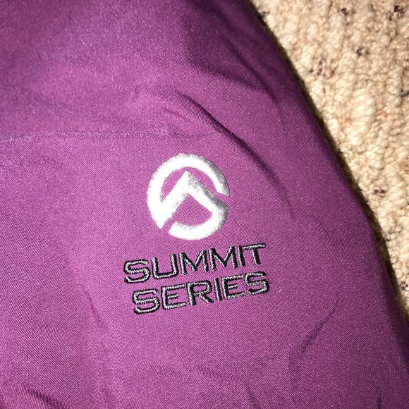 Women’s North Face Summit Series Winter Jacket - Picture 3 of 8